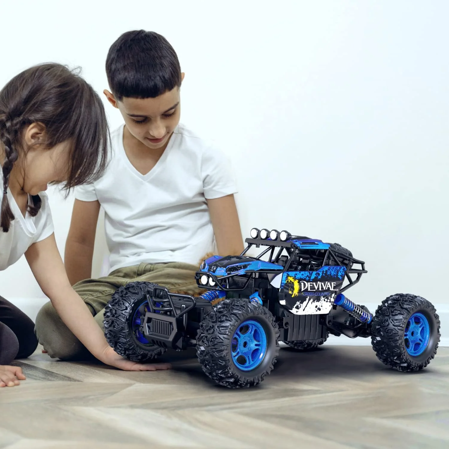 1:12 Scale Large 4WD Remote Control Car for Kids with Lifting Function - Image 11