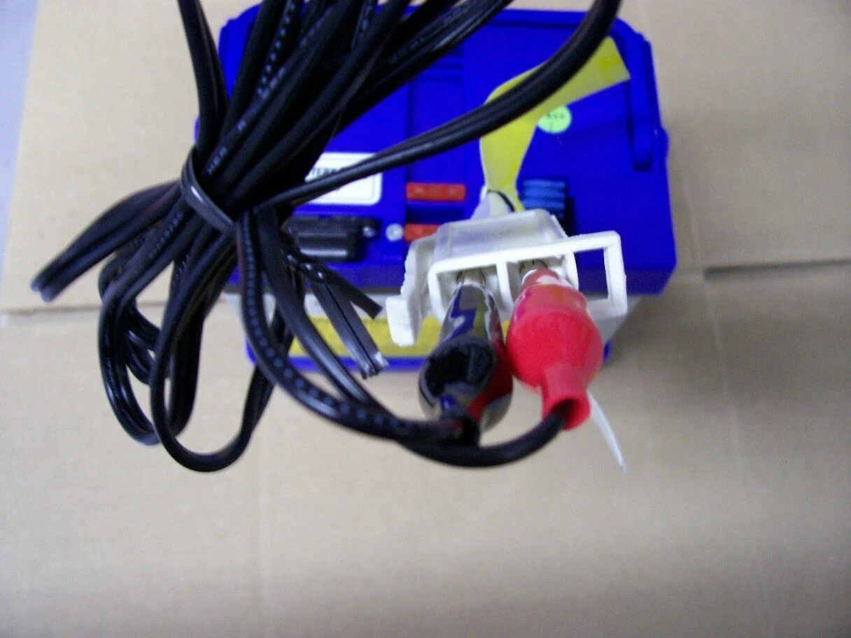 12V 4-Battery Charger for Yamaha Raptor 660 700 700R and Suzuki 450 Power Wheels - Image 2