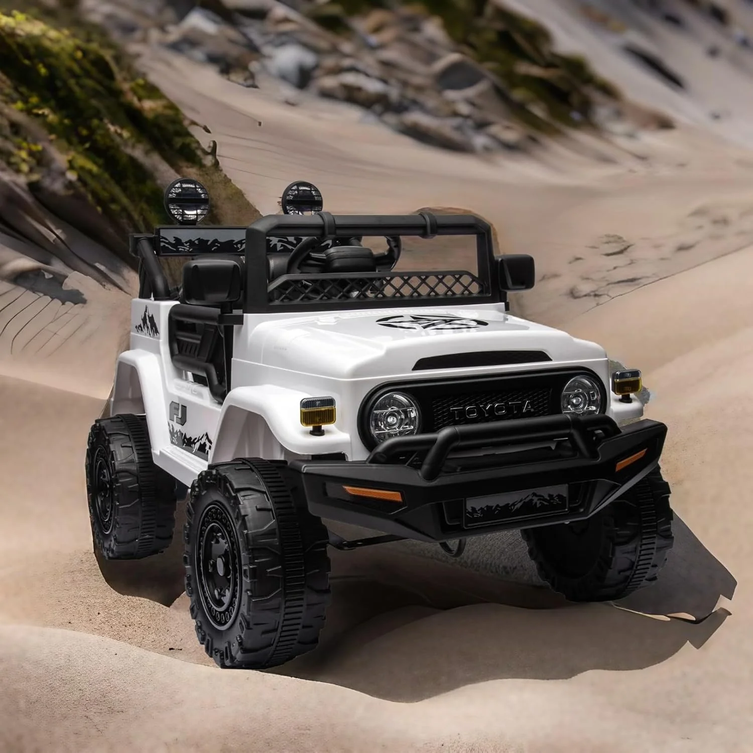12V Kids Ride-On Car Toyota FJ Cruiser with 2.4G Remote Control and MP3 USB Bluetooth - Image 2