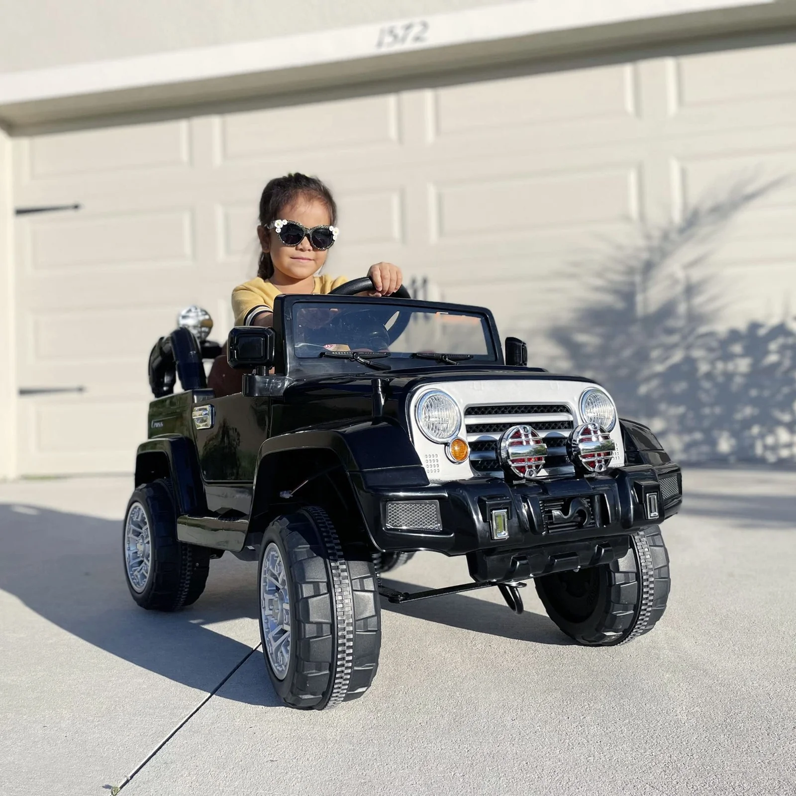 12V Kids Ride-On Off-Road Electric Truck with MP3 Connection and Working Horn - Image 2
