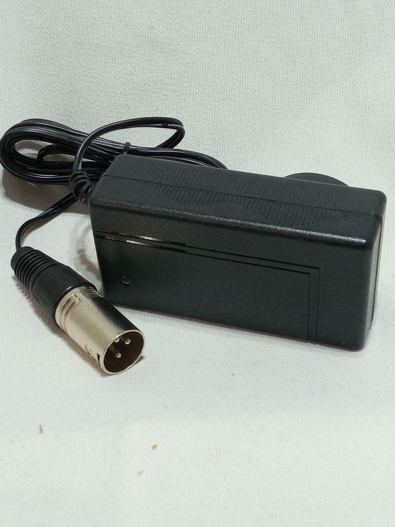 18V Lead Acid Battery Charger Compatible with Power Wheels, Razor Scooter, Peg Perego, Dumar, and Schwinn - Image 2