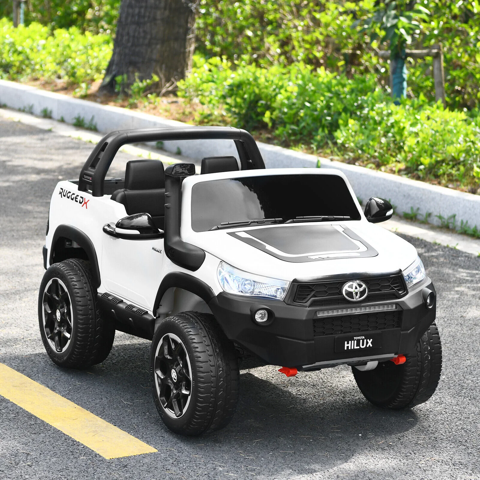 2-Seater 4WD Toyota Hilux Ride On Truck with Remote Control - Licensed, 12V, White - Image 3