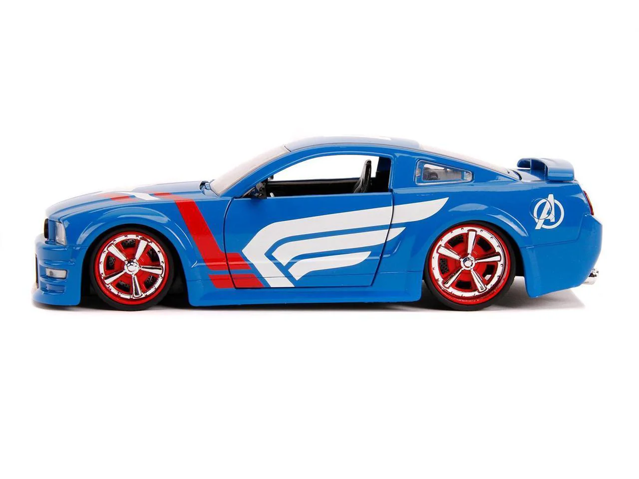 2006 Ford Mustang GT Diecast with Captain America Avengers Figurine Marvel S - Image 7