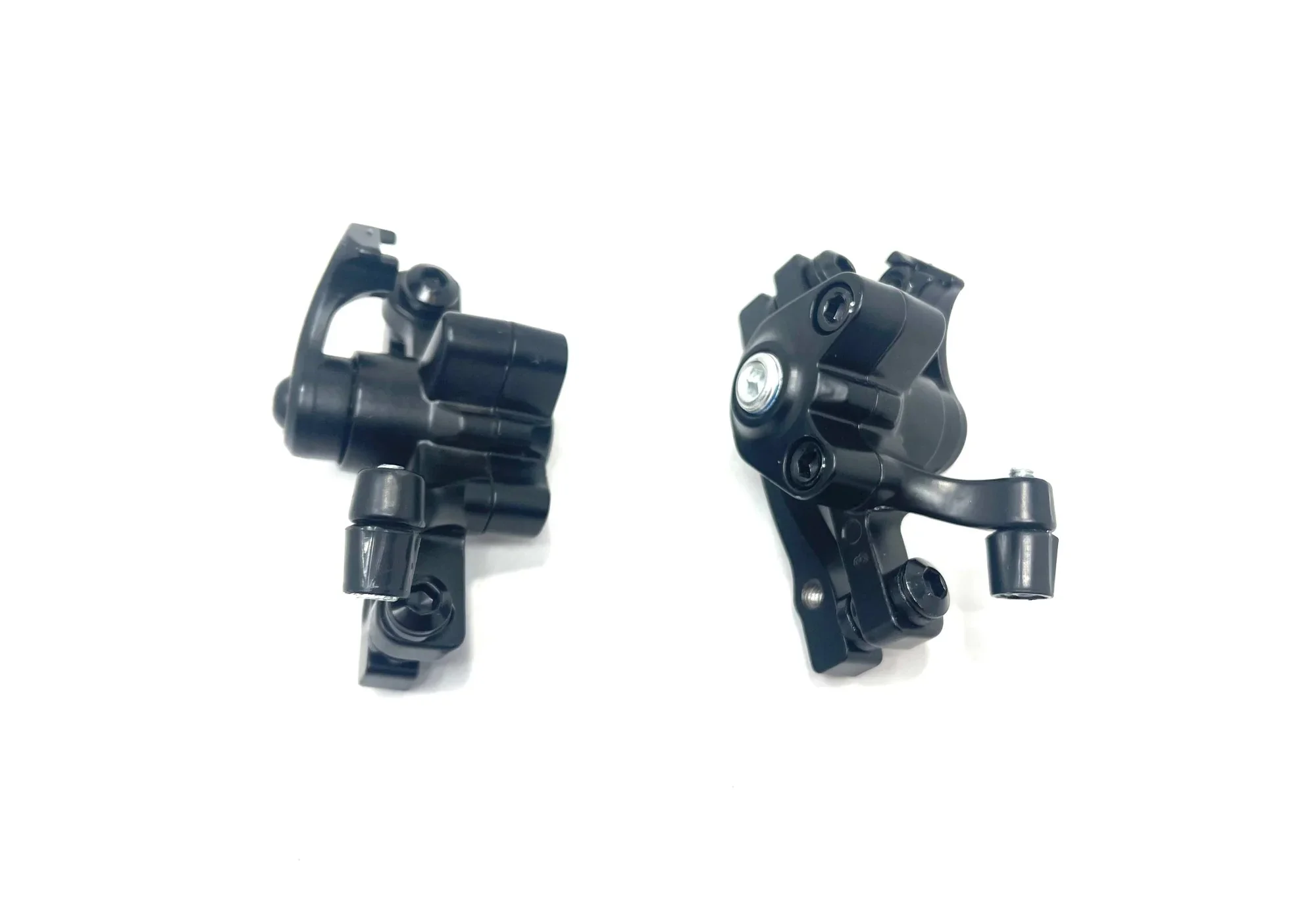 24V A032 Set of Calipers and Break pads.