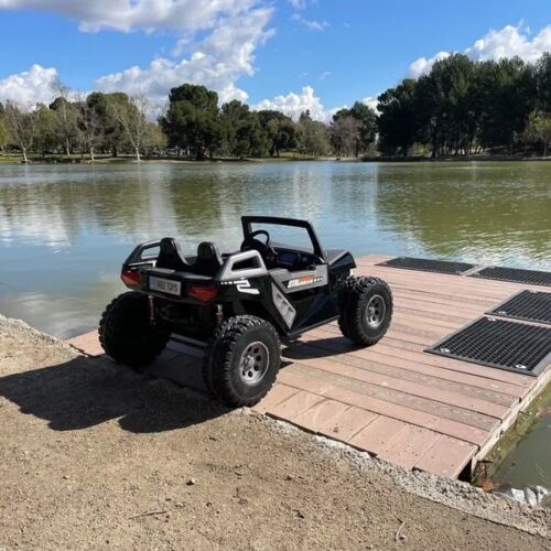24V Clash Ride-On Giant Buggy Razor Big UTV Rubber Twin Seat ATV Can-Am Off-Road Vehicle - Image 3