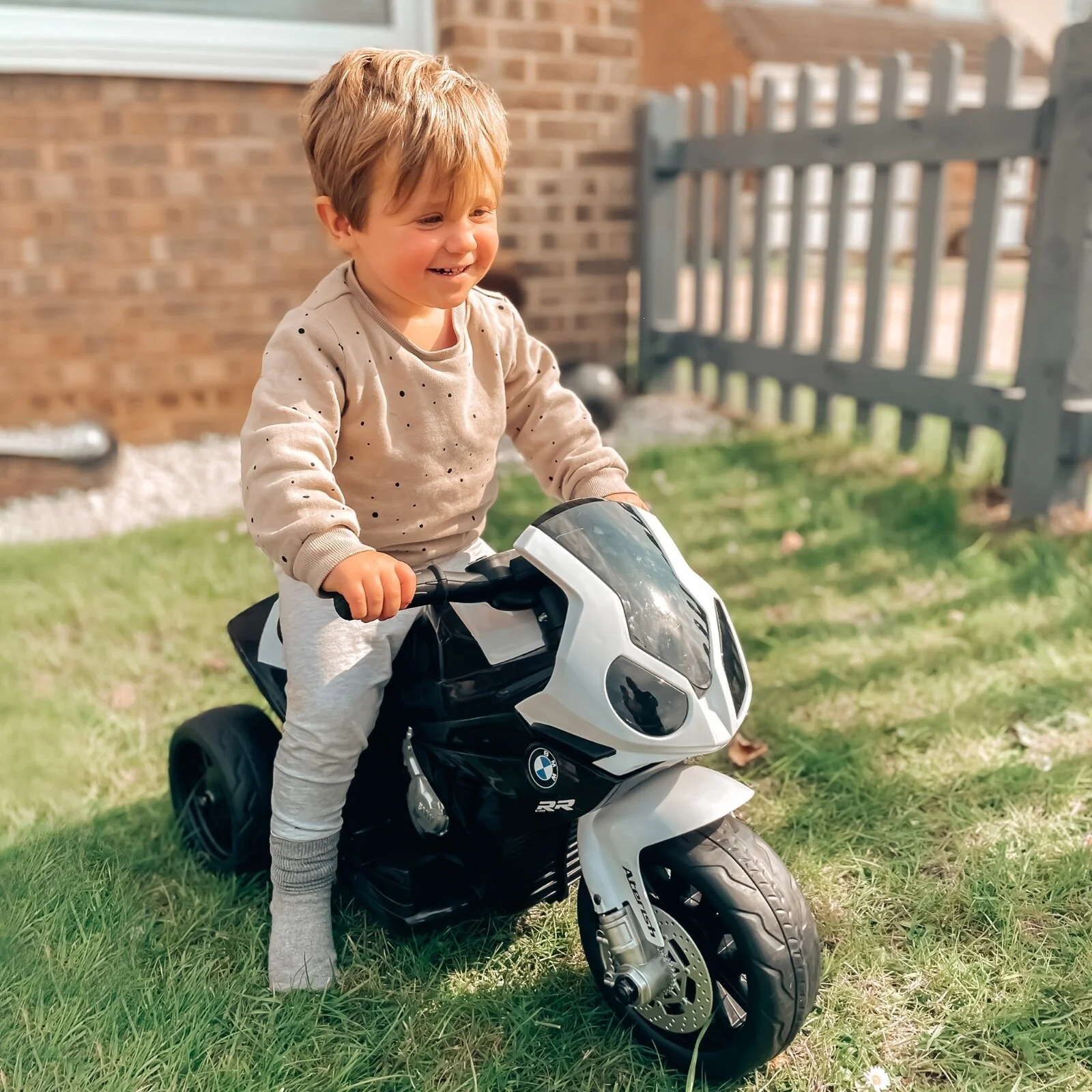 6V Licensed BMW Toddler Motorcycle with Headlight for Kids - Image 2