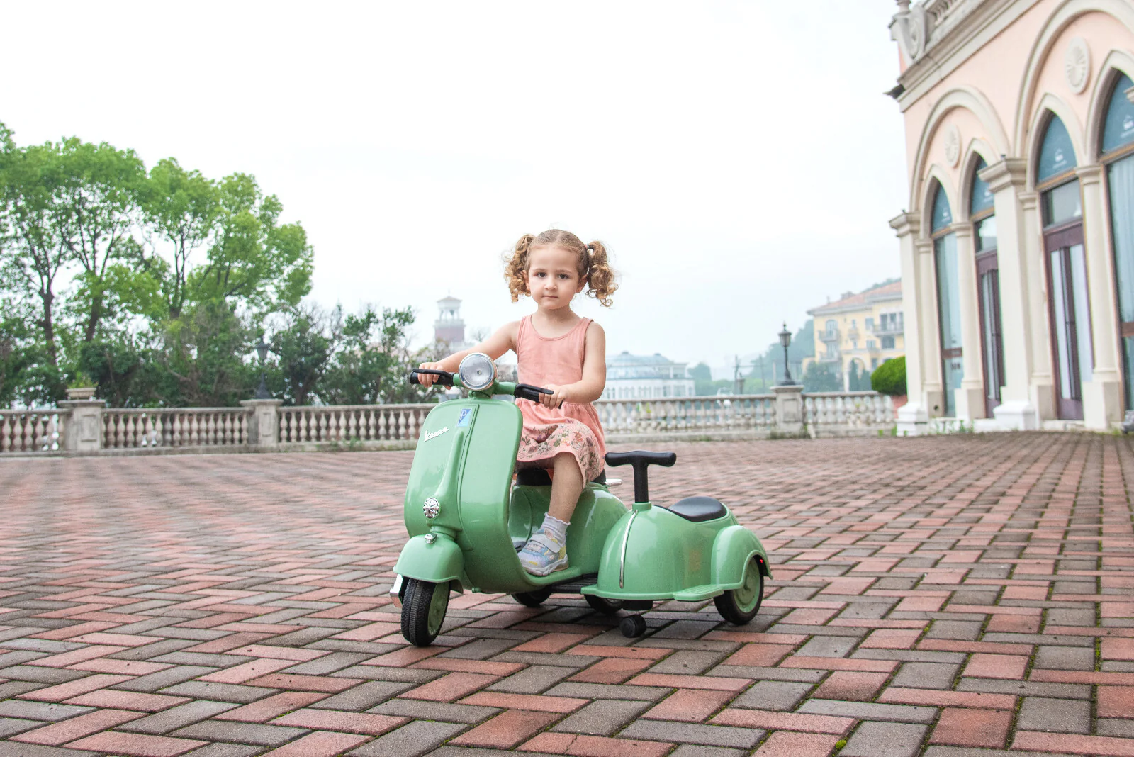 6V Licensed Vespa Scooter Motorcycle with Sidecar in 5 Colors - Image 17