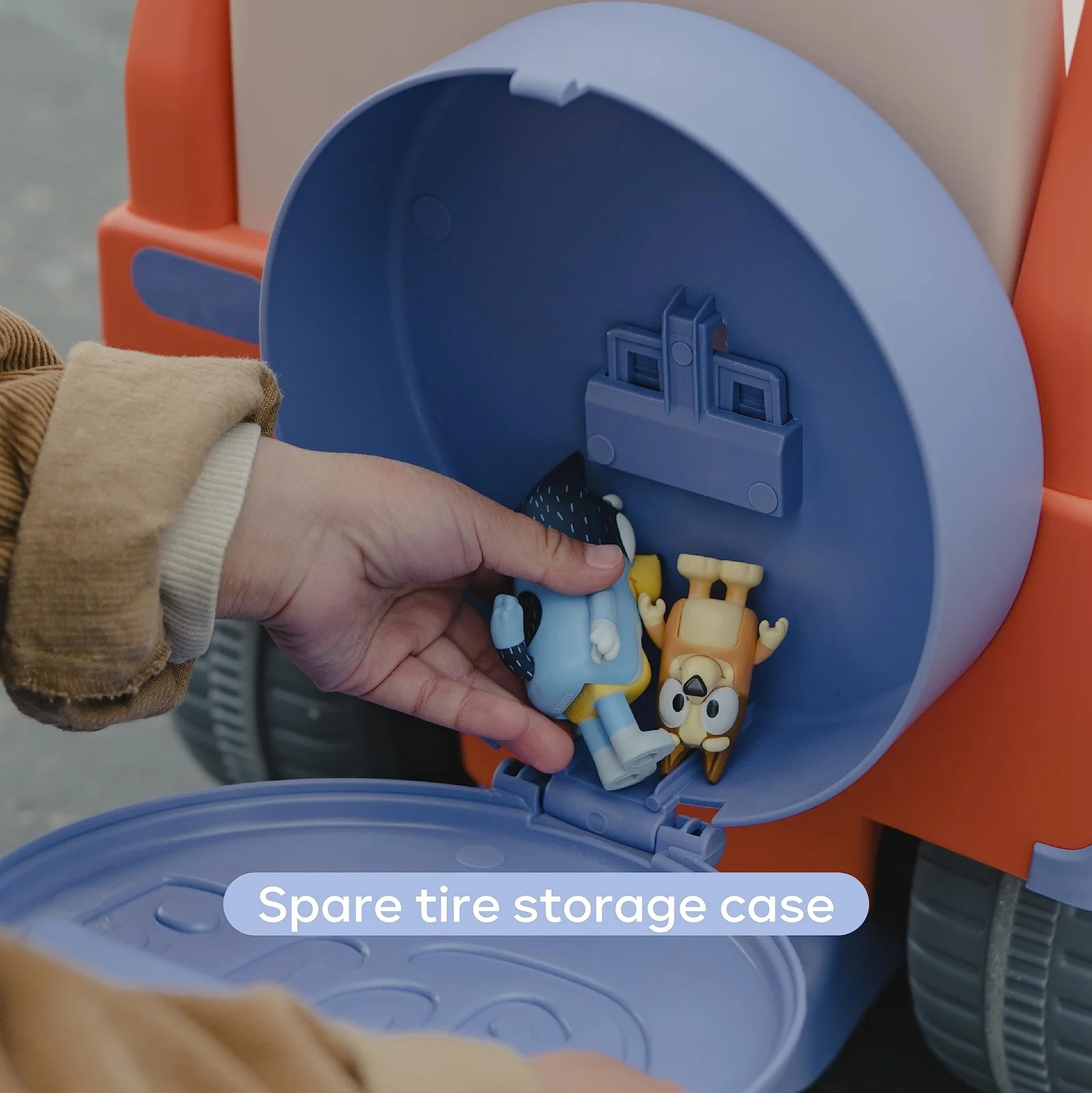 6V Electric Ride-On Car for Toddlers with Interactive Sound Effects - Image 6