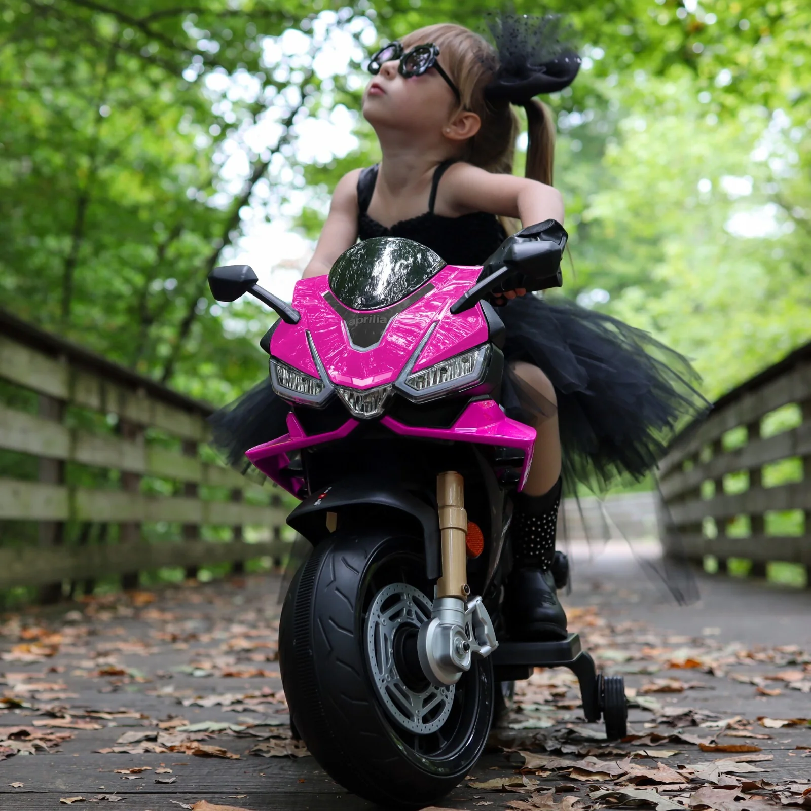 Licensed Kids Electric Battery-Powered Dirt Bike Ride-On Motorcycle Toy - Image 11