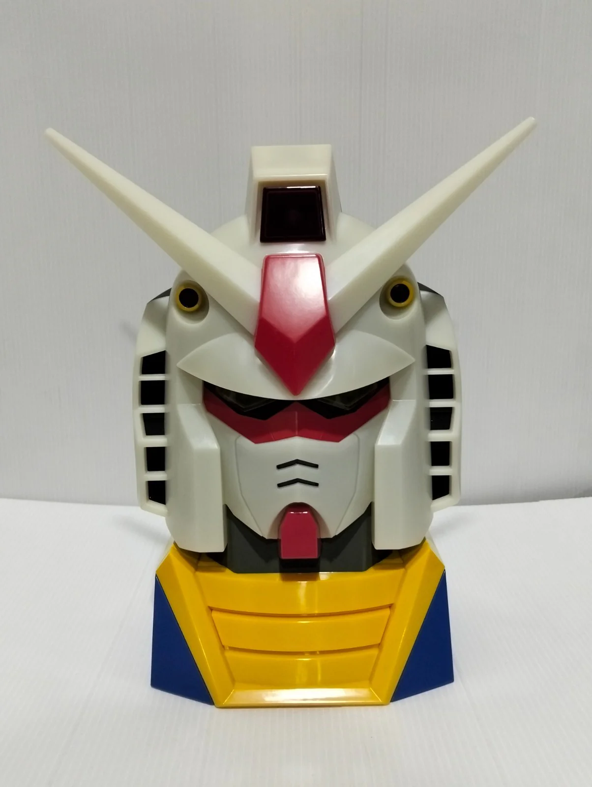 Gundam RX-78-2 Glow in the Dark Night Lamp by Banpresto - Image 14