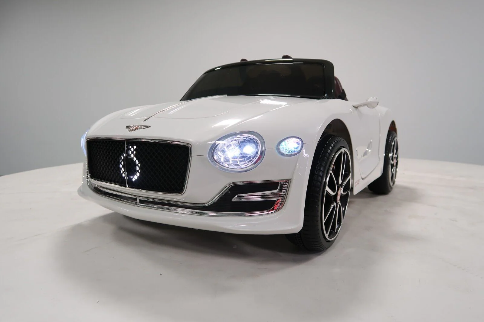 Bentley Licensed 12V Electric Ride On Car for Kids - White - Image 3