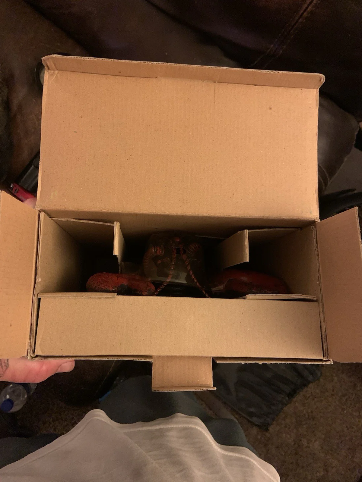 Larry Lobster Singing Motion-Activated Toy - Battery Powered 2000 Edition - Image 4
