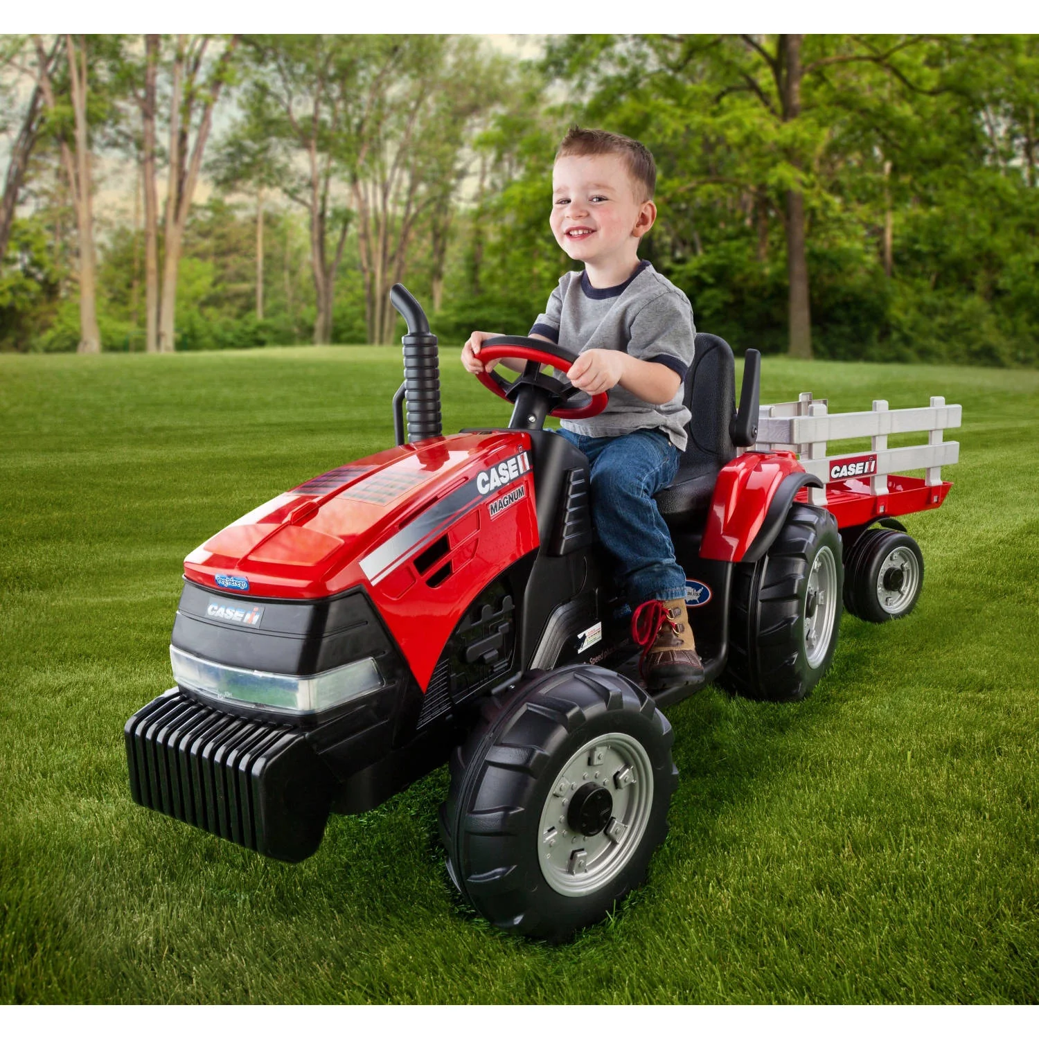 Case IH Magnum Tractor and Trailer 12-Volt Battery-Powered Ride-On - Brand New Model - Image 7