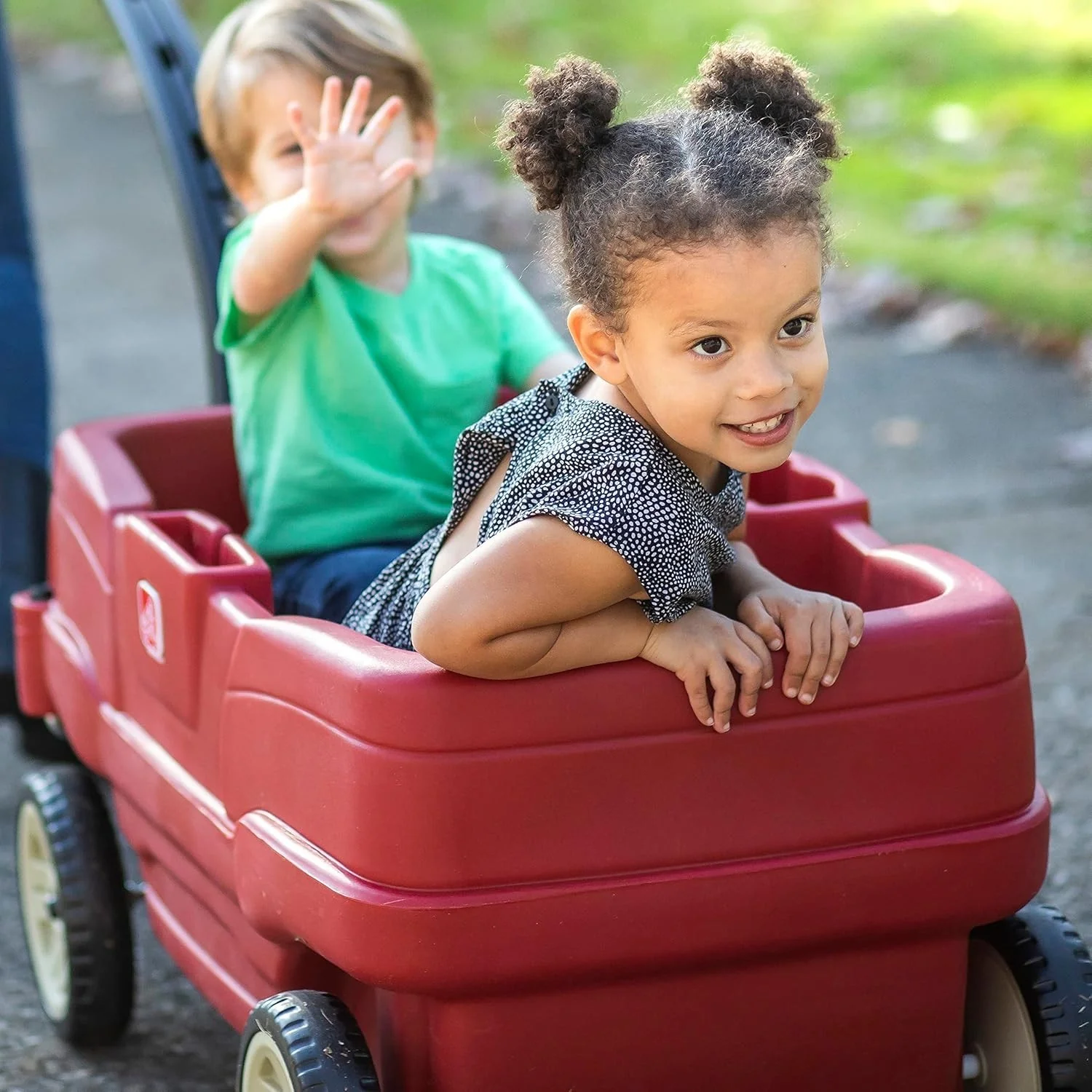 Compact Easy-to-Clean Kids Wagon with Side Storage, 75 lb Capacity - Image 7