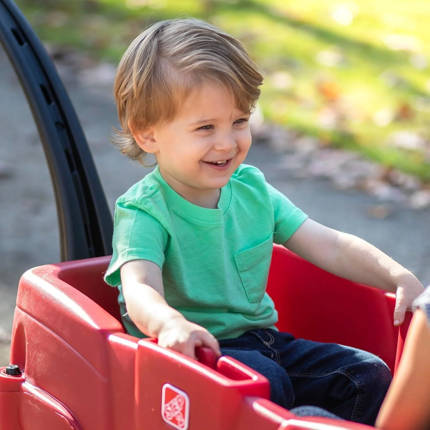 Compact Easy-to-Clean Kids Wagon with Side Storage, 75 lb Capacity - Image 9