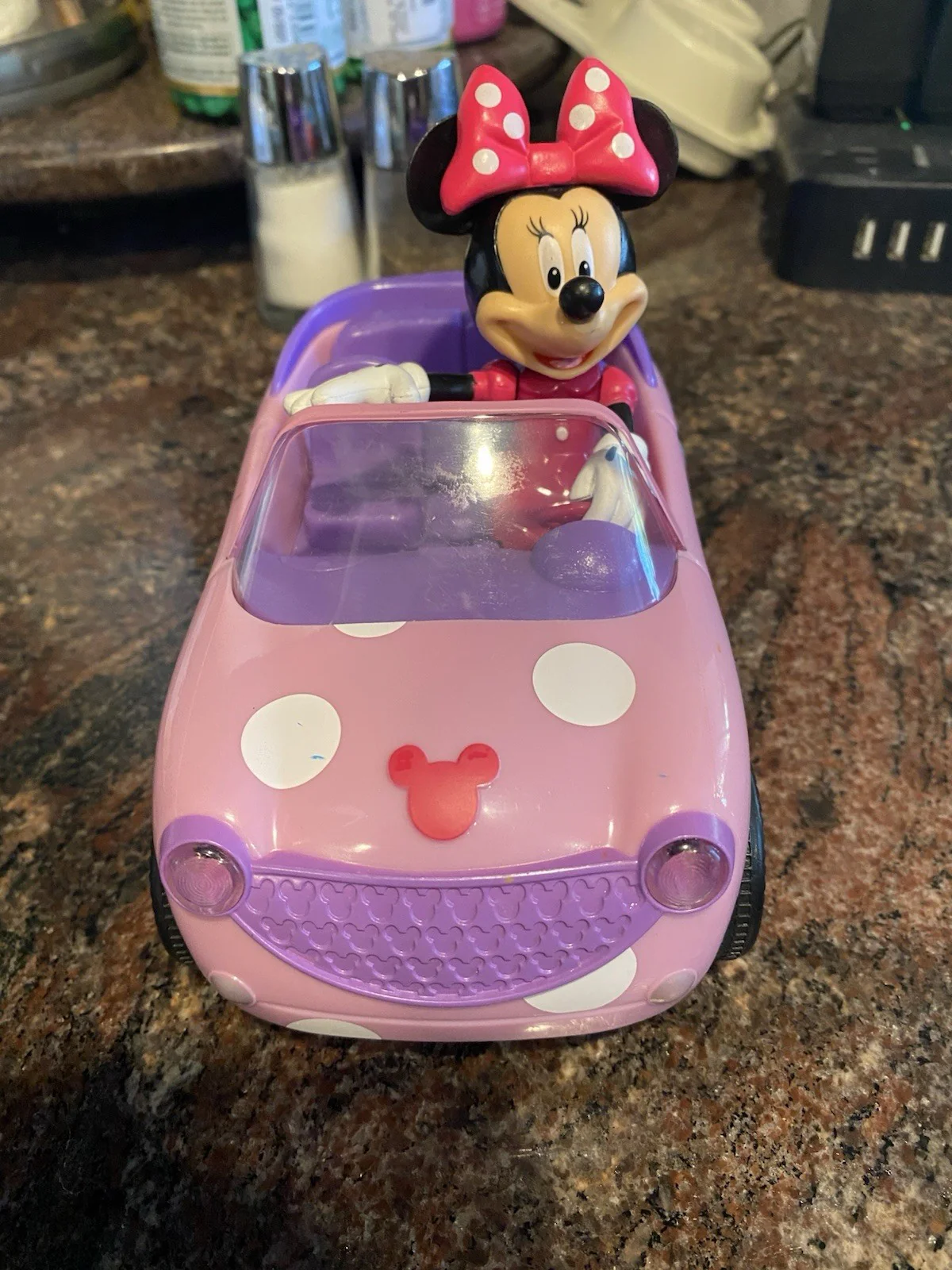 Junior Minnie Mouse Polka Dots Remote Control Roadster Car with Batteries - Image 3