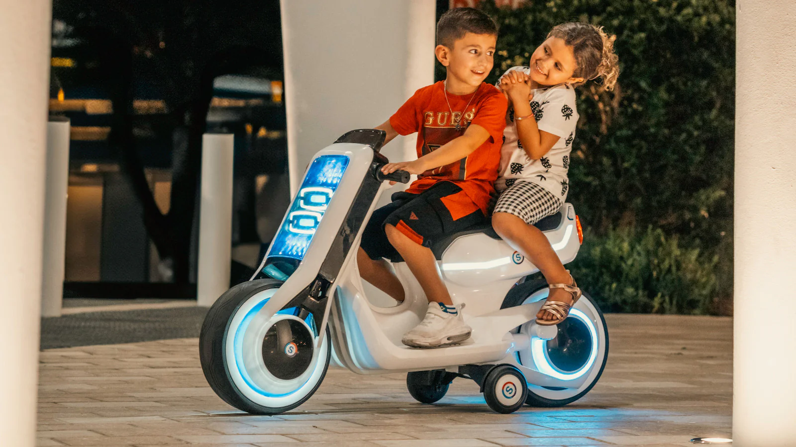 12V Electric Ride-On Motorcycle for Kids with Full LED Light Modes - Image 13
