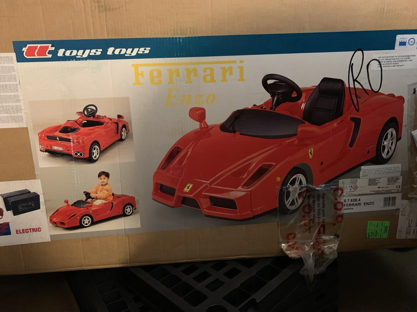 Enzo Ferrari Ride-On Toy Car for Kids - Image 3