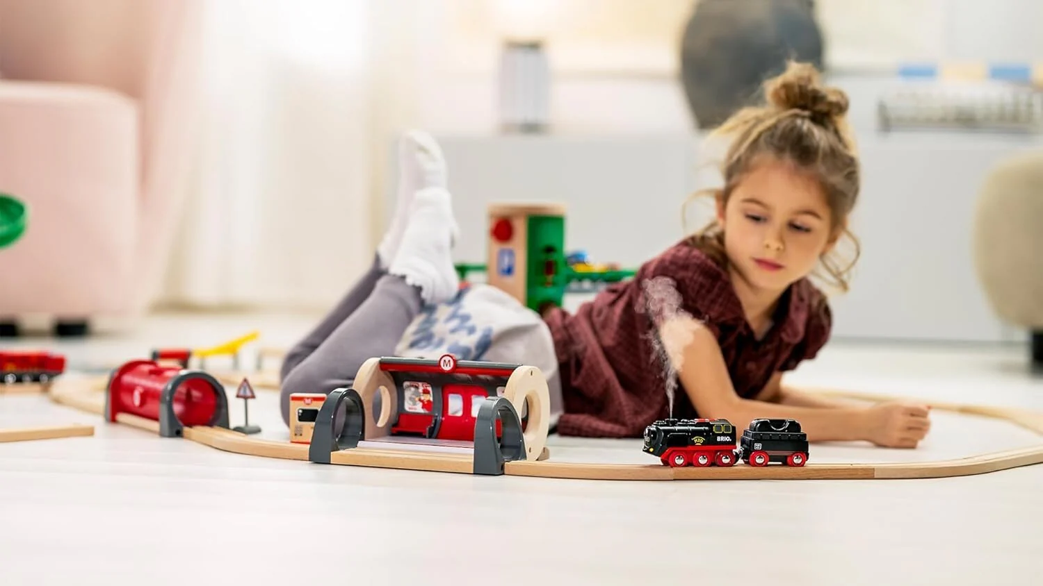 Expandable Battery-Operated Steaming Train with Safe Steam for Kids - Image 10