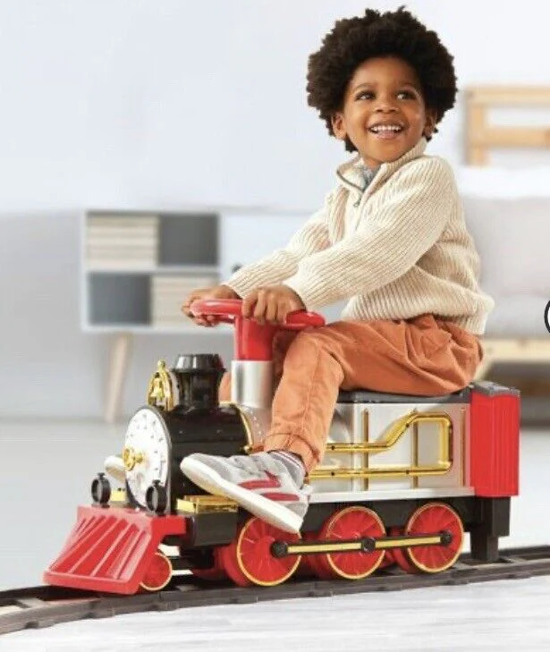 Experience the Magic of the FAO Schwarz Ride-On Train for Kids - Image 4