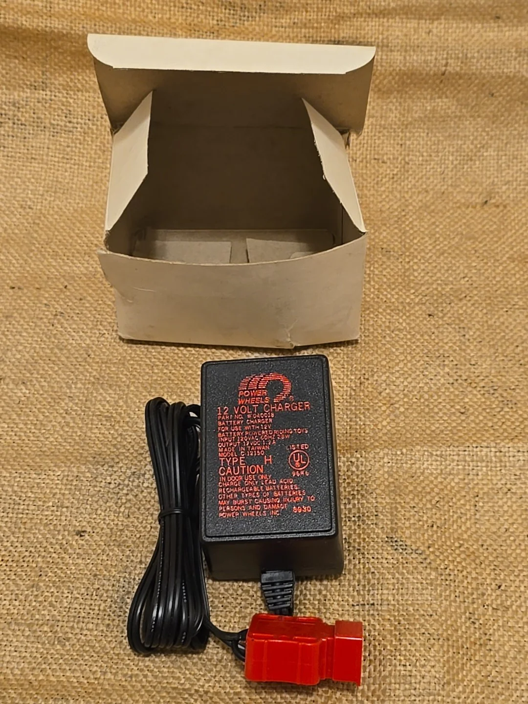 12 Volt Power Wheels Battery Charger Model C-12150 - Image 8