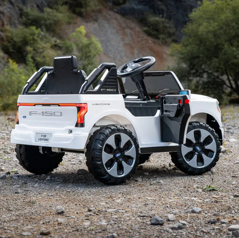 12-Volt F-150 Ride-On Truck for Kids - Image 7