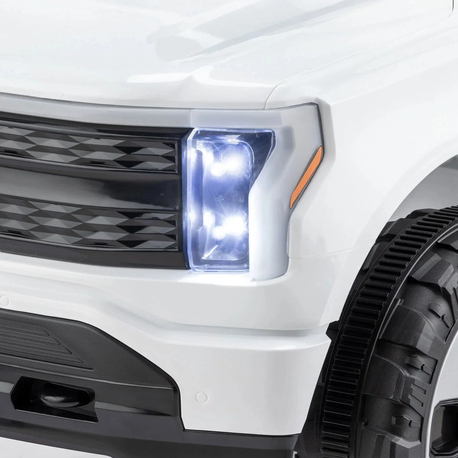 12-Volt Ride-On Truck Inspired by Ford F-150 - Image 6
