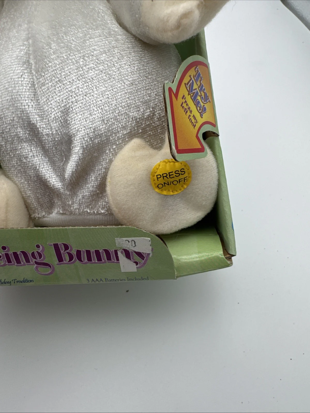 Gemmy Vintage 2002 Easter Time Singing and Dancing Bunny Toy - Image 9