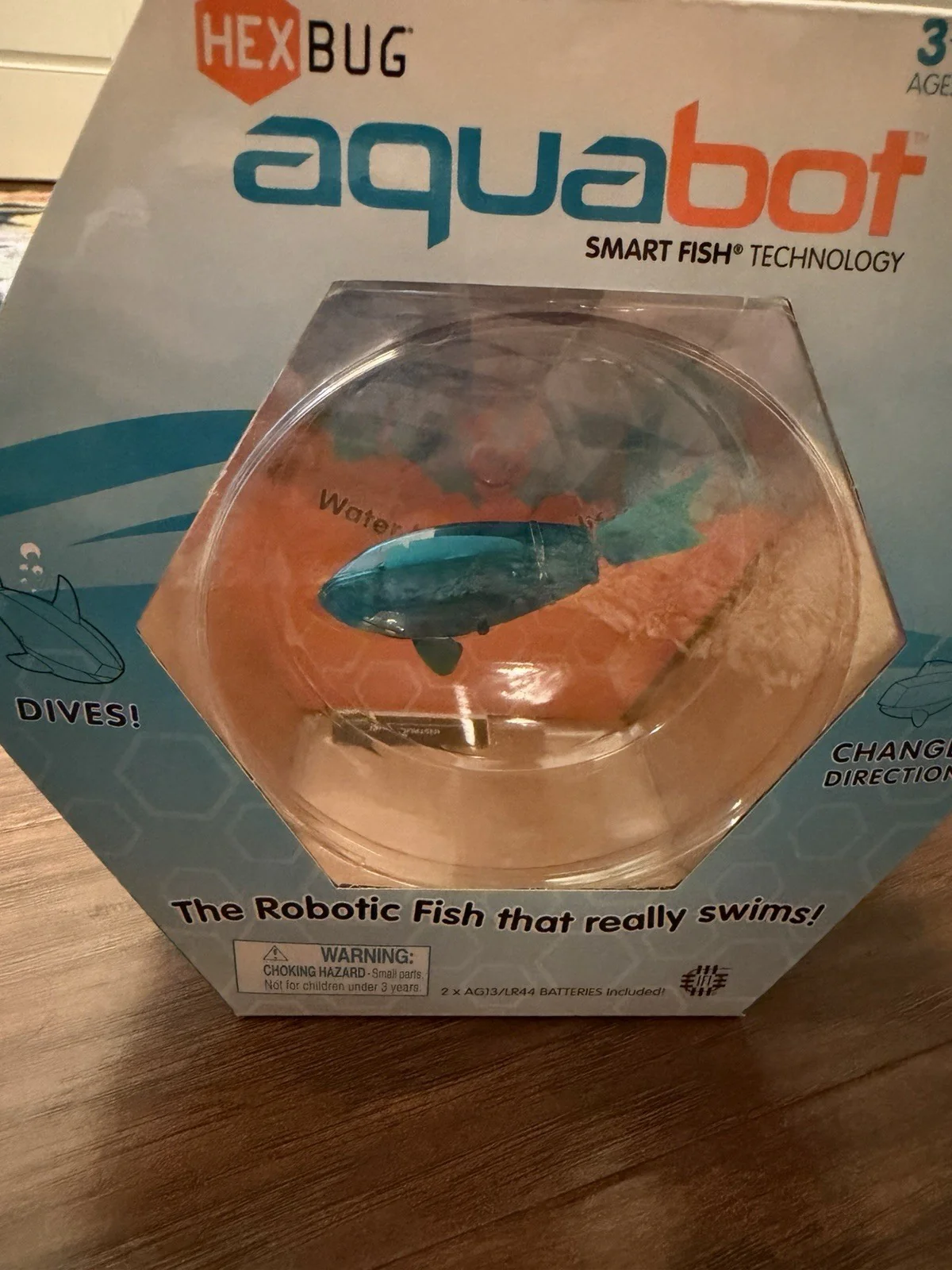 HEXBUG Aquabot Smart Robotic Fish Duo in Blue and Green - Image 3
