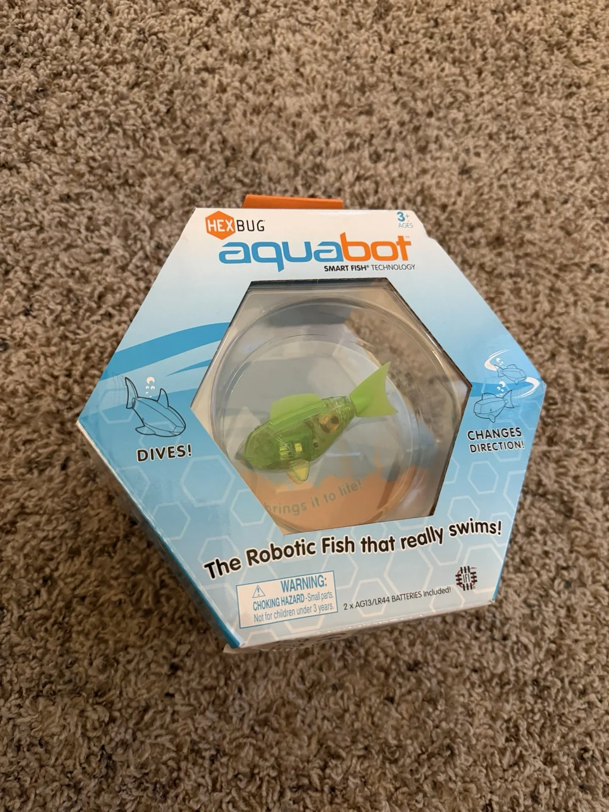 HEXBUG Aquabot Smart Robotic Fish Duo in Blue and Green - Image 4