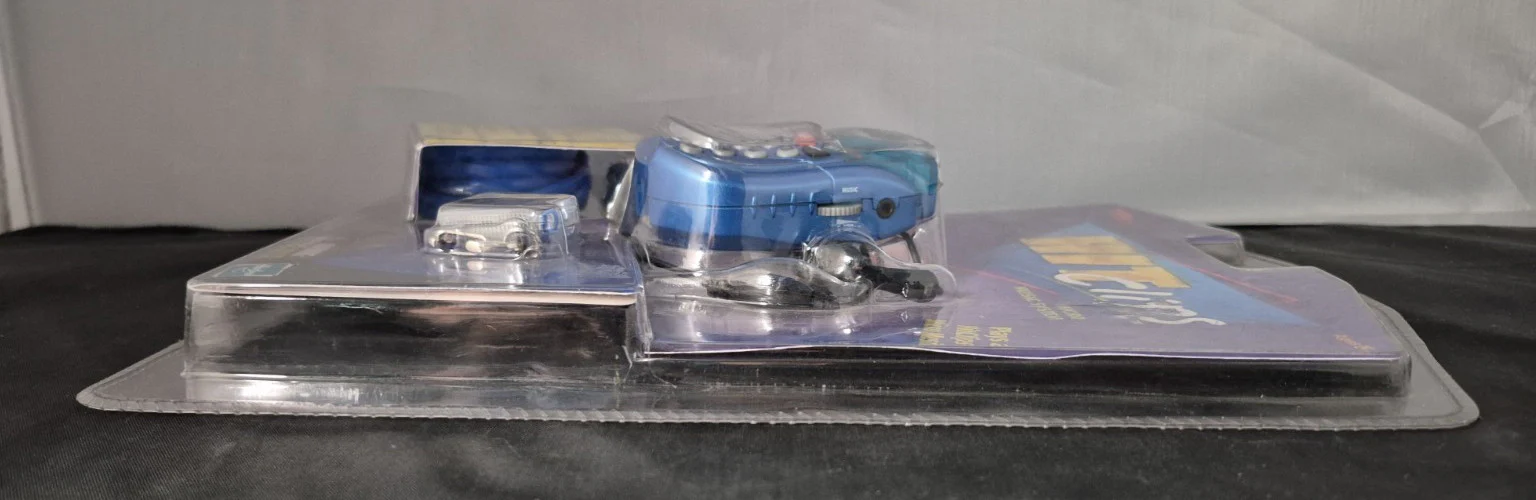 Backstreet Boys Micro Music Earbud with Tiger Design - Image 5
