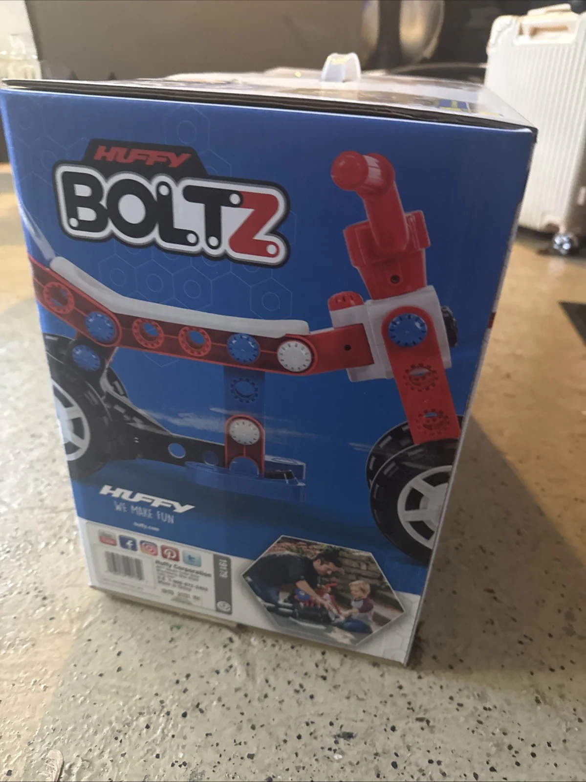 Huffy Boltz 6V Electric Ride-On for Children - Create 3 Unique Designs - Image 3
