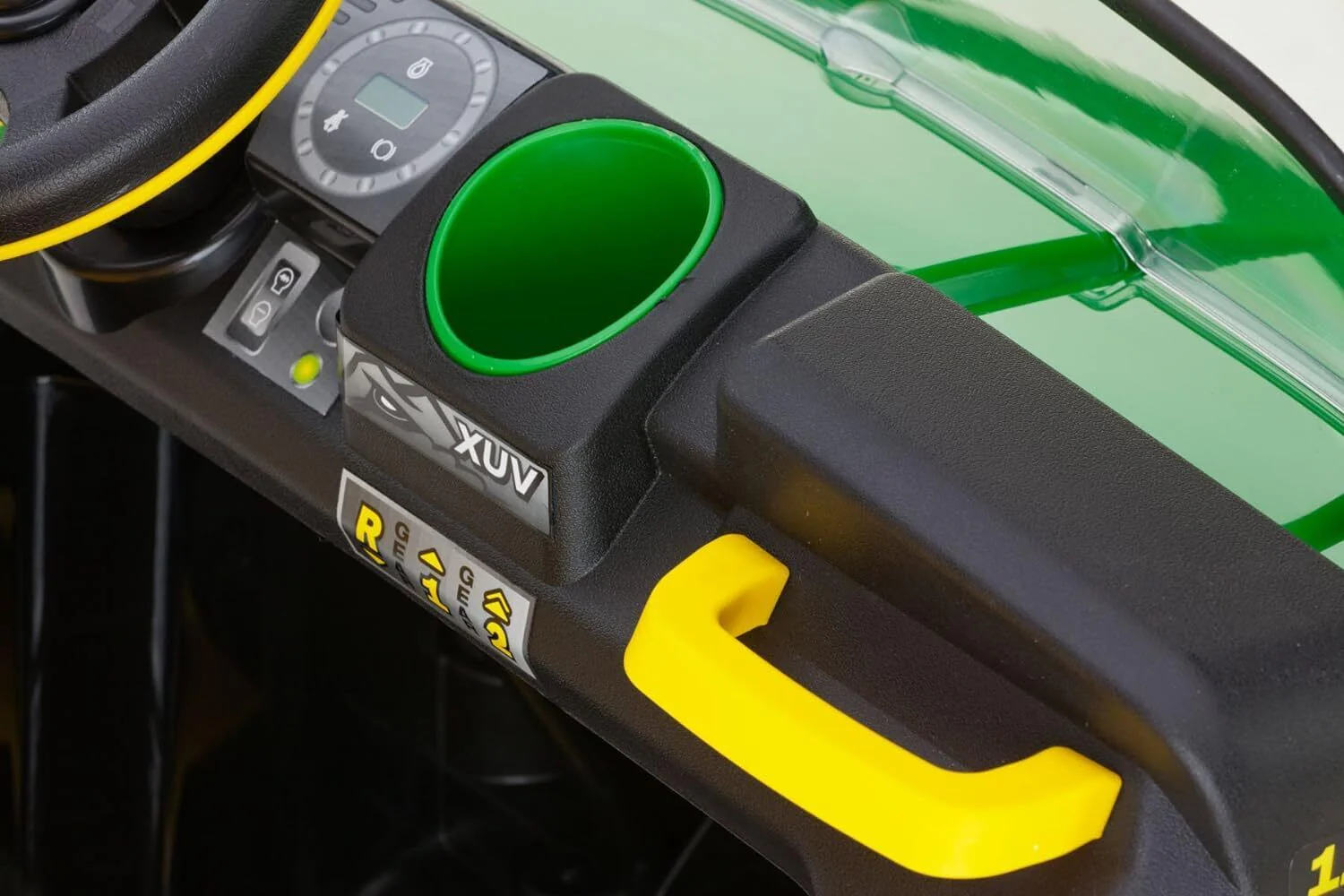 John Deere Gator XUV 12-volt Battery-Powered Ride-On for Kids - Image 4