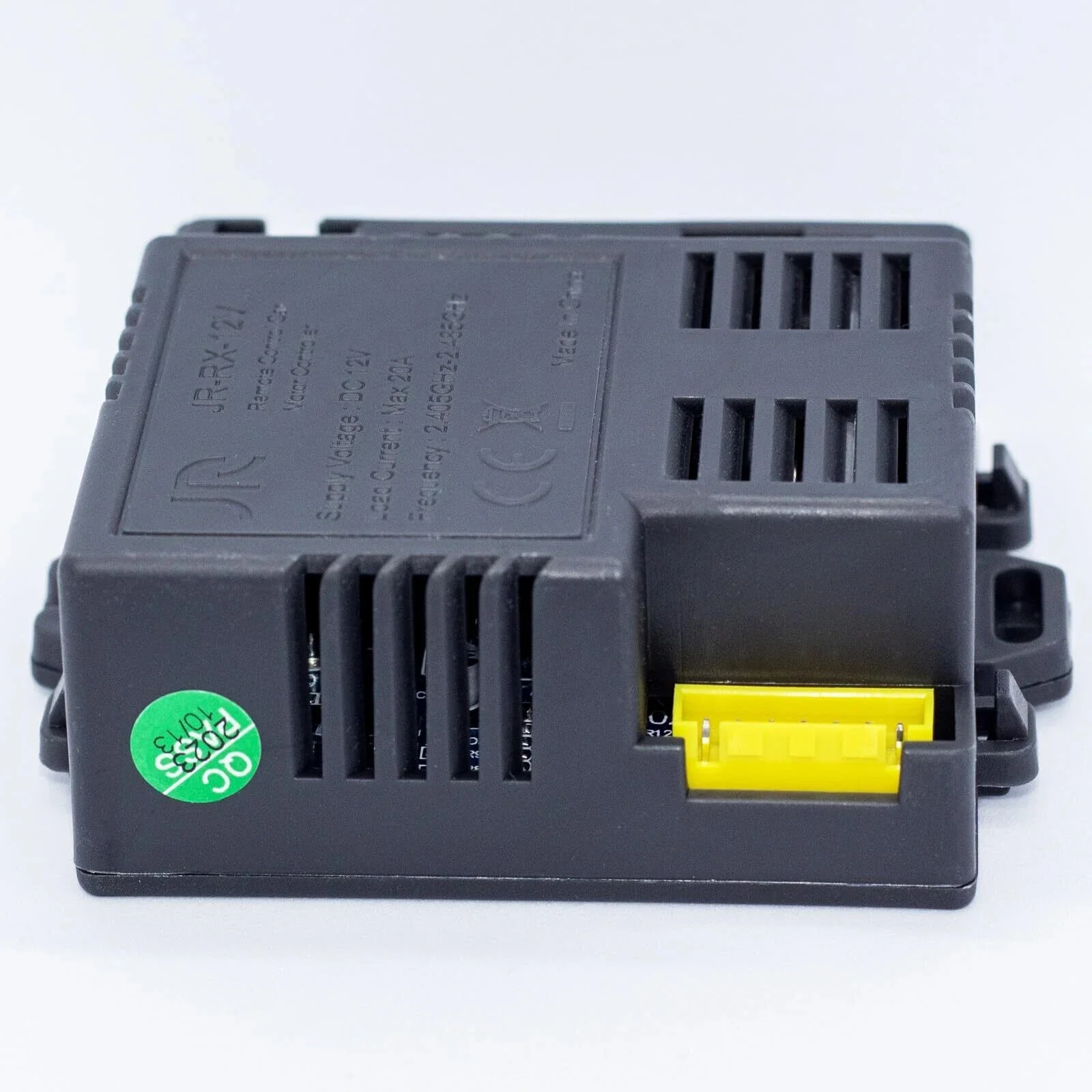 12V Kids Ride-On Car with Bluetooth and Remote Control Mainboard - Image 3