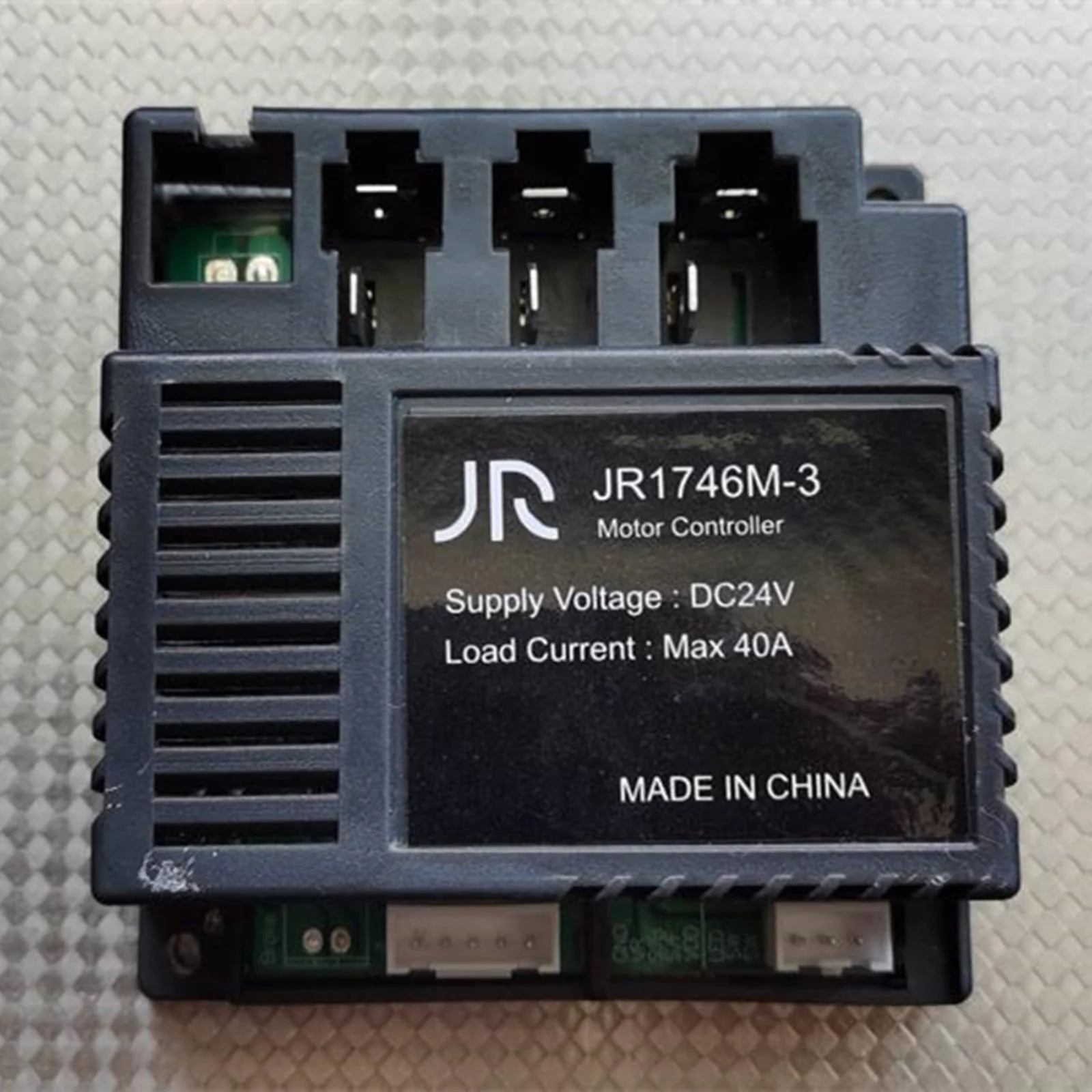 24V Control Box with Receiver and Signal Controller Accessory - Image 2