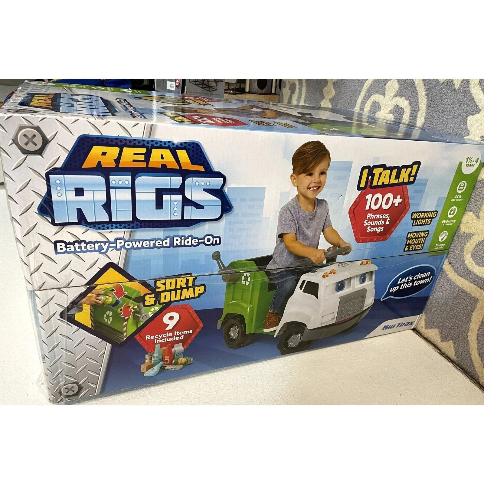 Kid Trax Real Rigs 6V Garbage Recycling Truck Ride-On in Green/White - Image 2