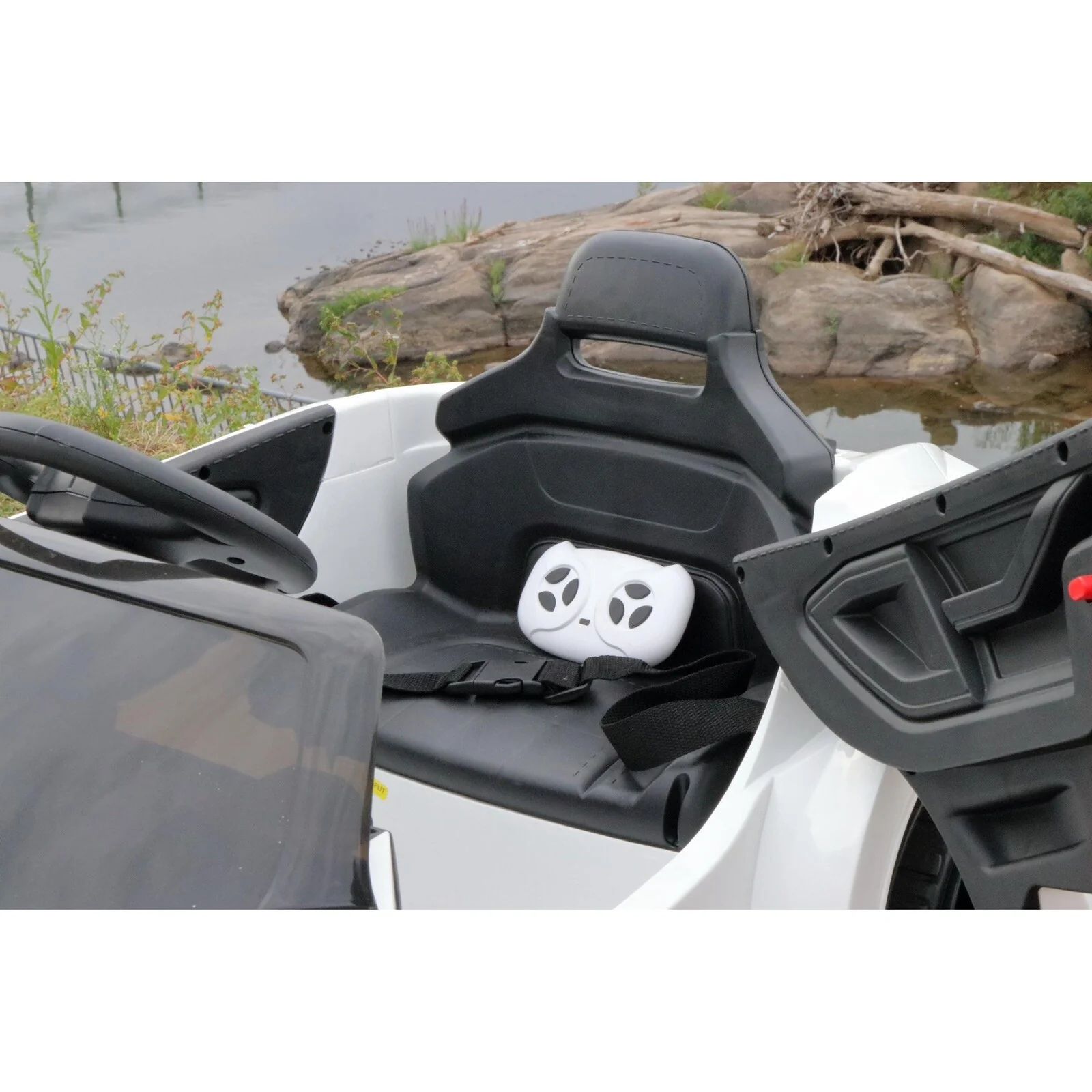 Kids 12 Volt Electric Ride-On Cars - Image 3
