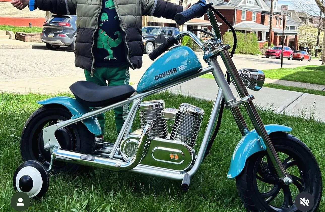 Kids 12V Cruiser Motorcycle Ride-On Toy with Enhanced Features - Image 2