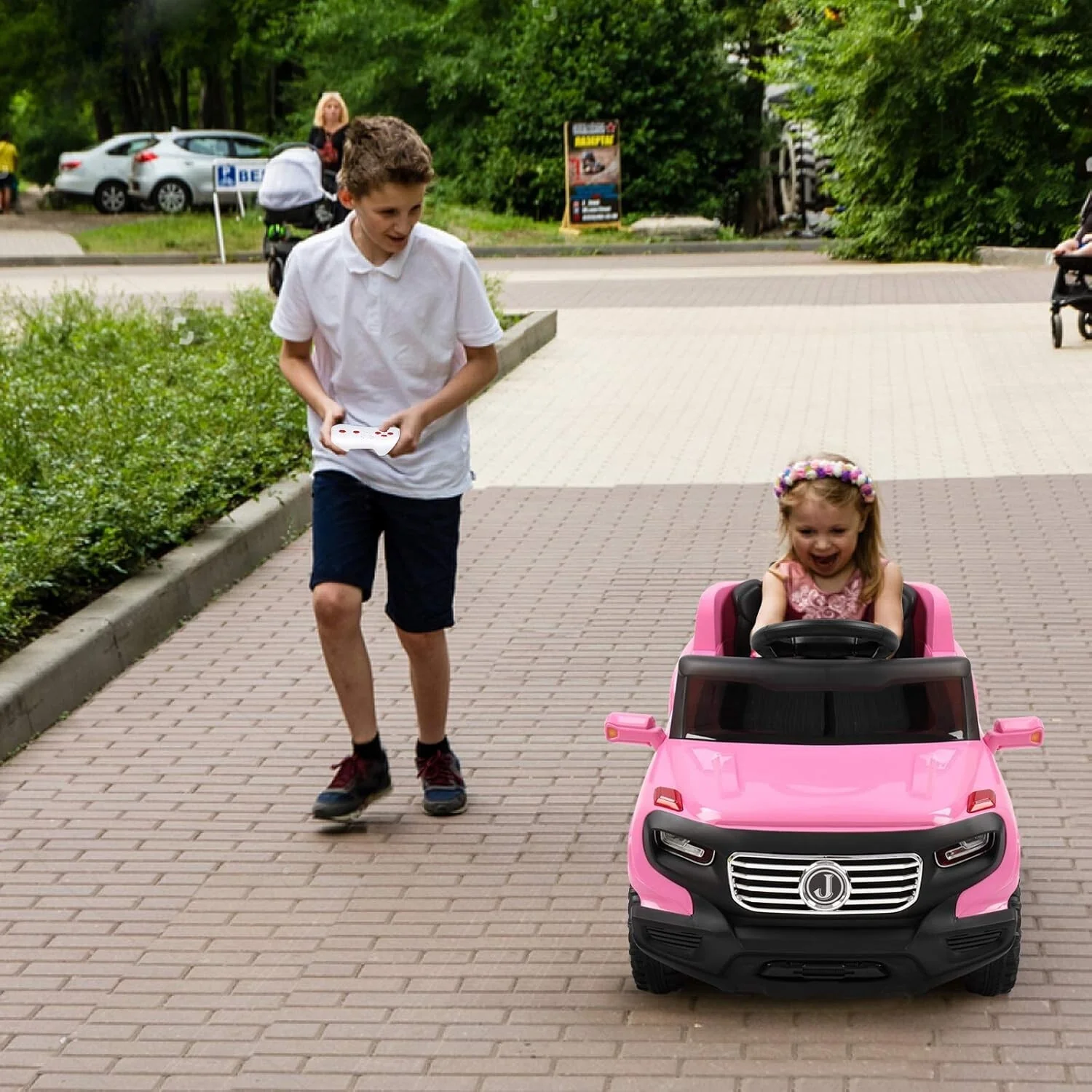 Motorized Kids Truck with 3 Speeds and LED Lights for Toddlers - Image 10