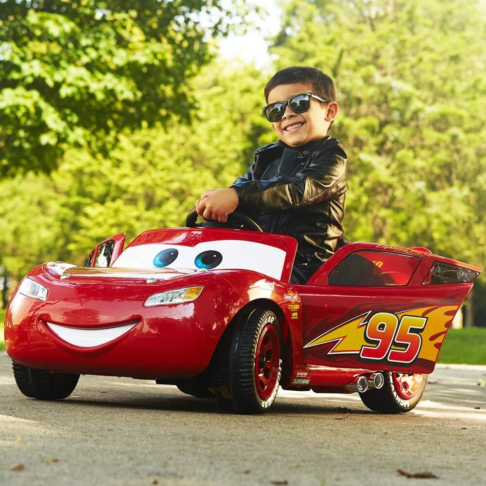 Lightning McQueen Battery-Powered Vehicle with Sound Effects for Ages 3+ - Image 2