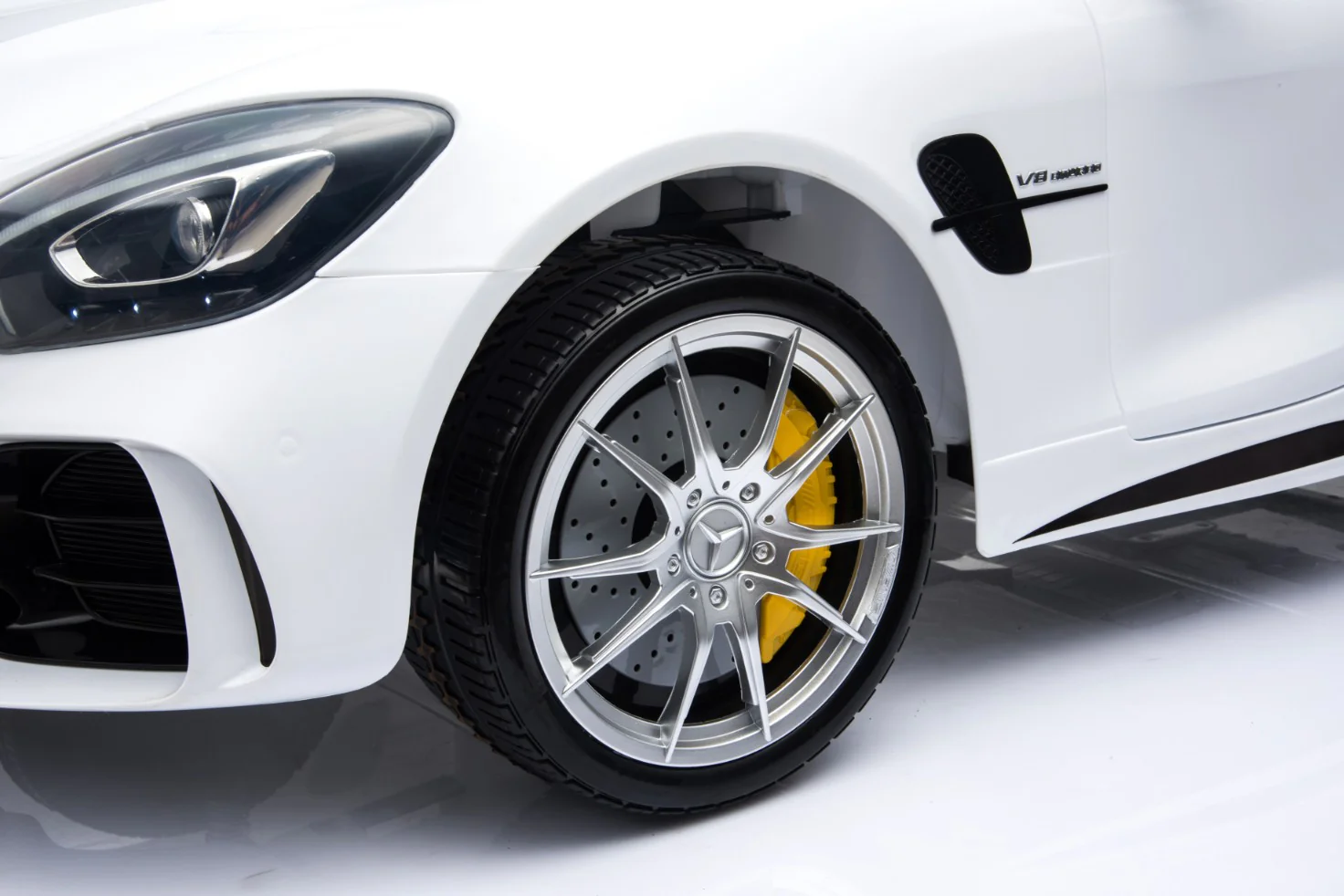 Mercedes Benz Ride On Car GT For Children 2 Seater W/Magic Cars® Wireless Parental Control - Image 18