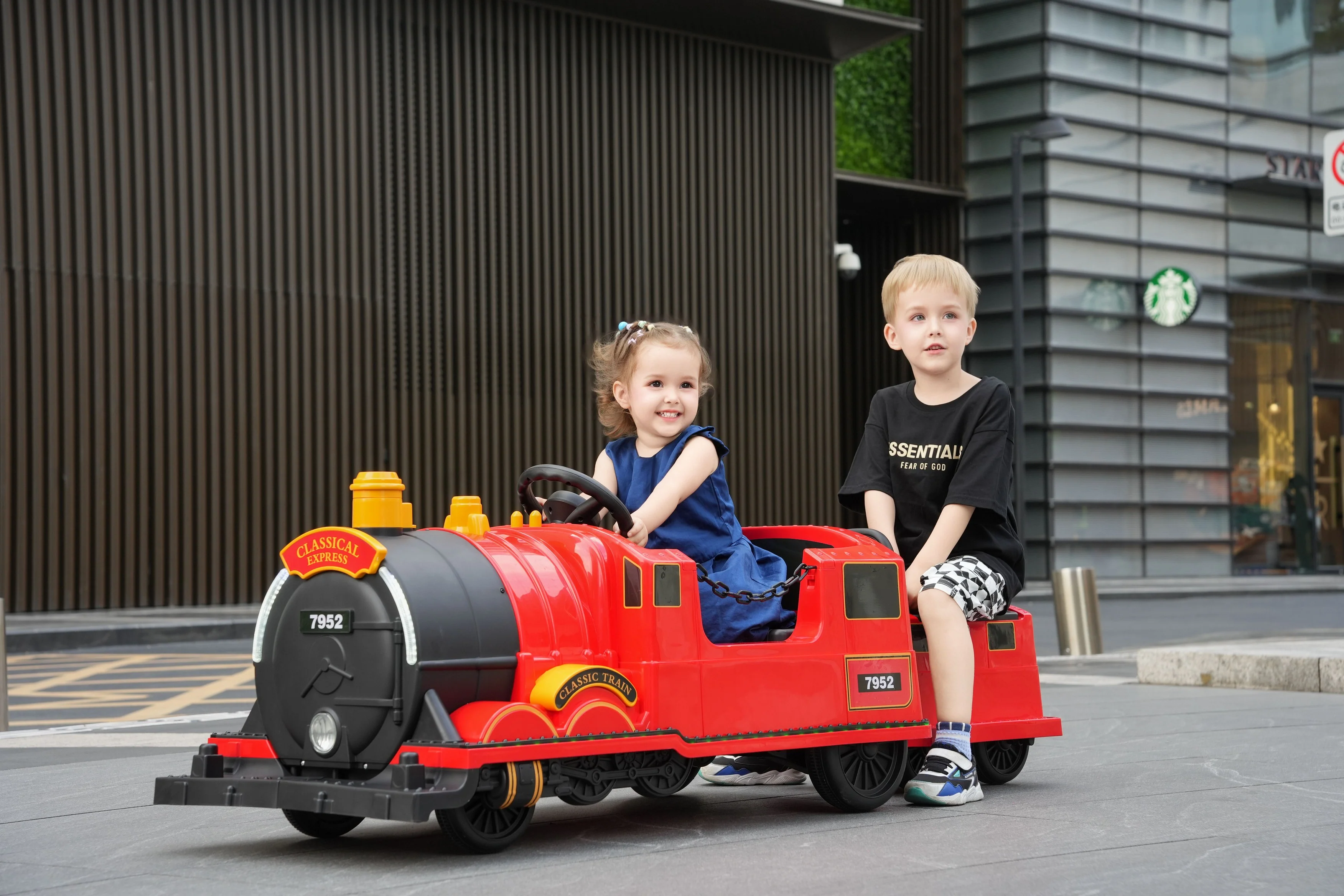 Kids Ride-On Train for Backyard Fun – Battery Powered w/Magic Cars® Remote Control, Real Steam Stack, MP3 & Working Caboose (Ages 1–10) - Image 12