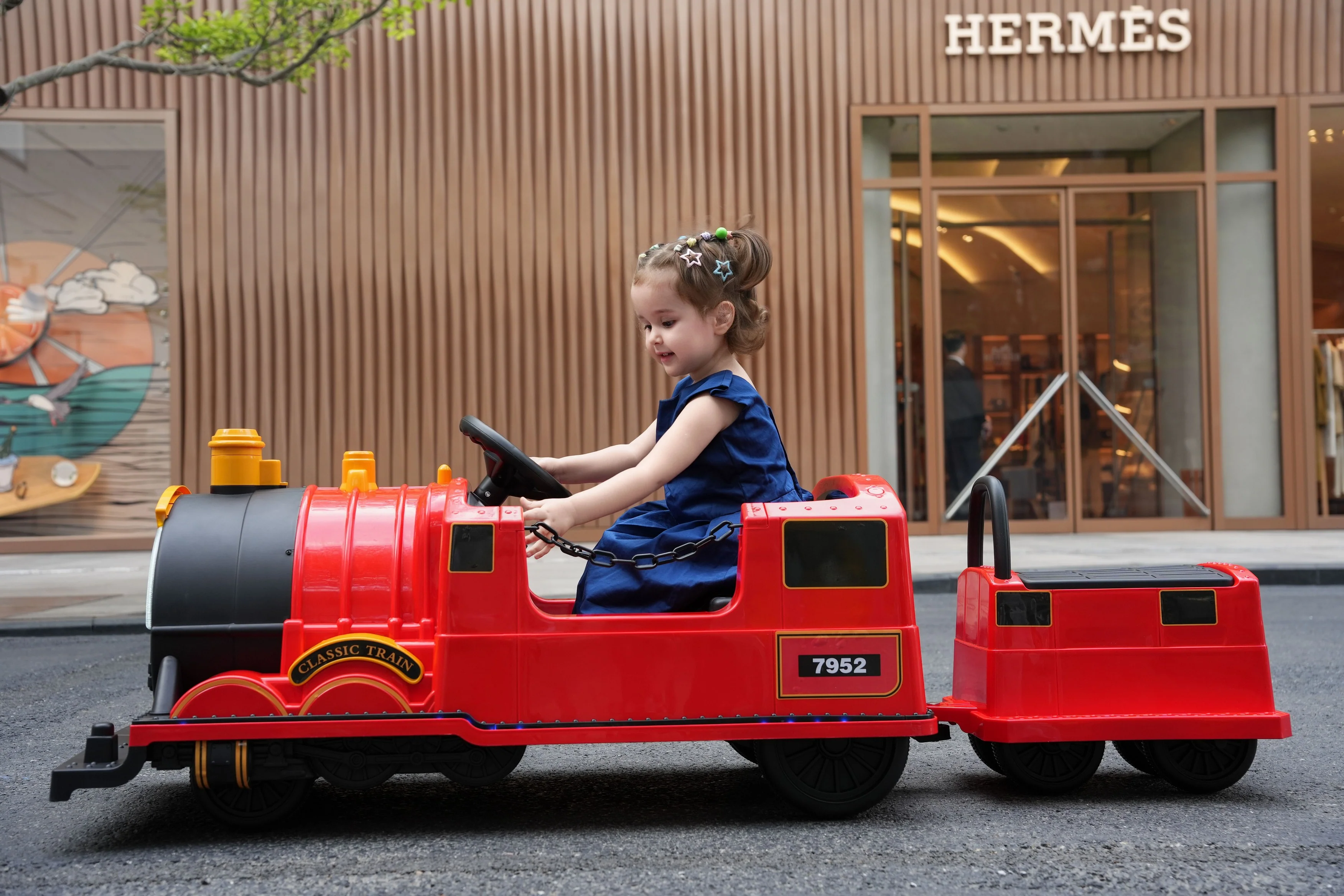 Kids Ride-On Train for Backyard Fun – Battery Powered w/Magic Cars® Remote Control, Real Steam Stack, MP3 & Working Caboose (Ages 1–10) - Image 26