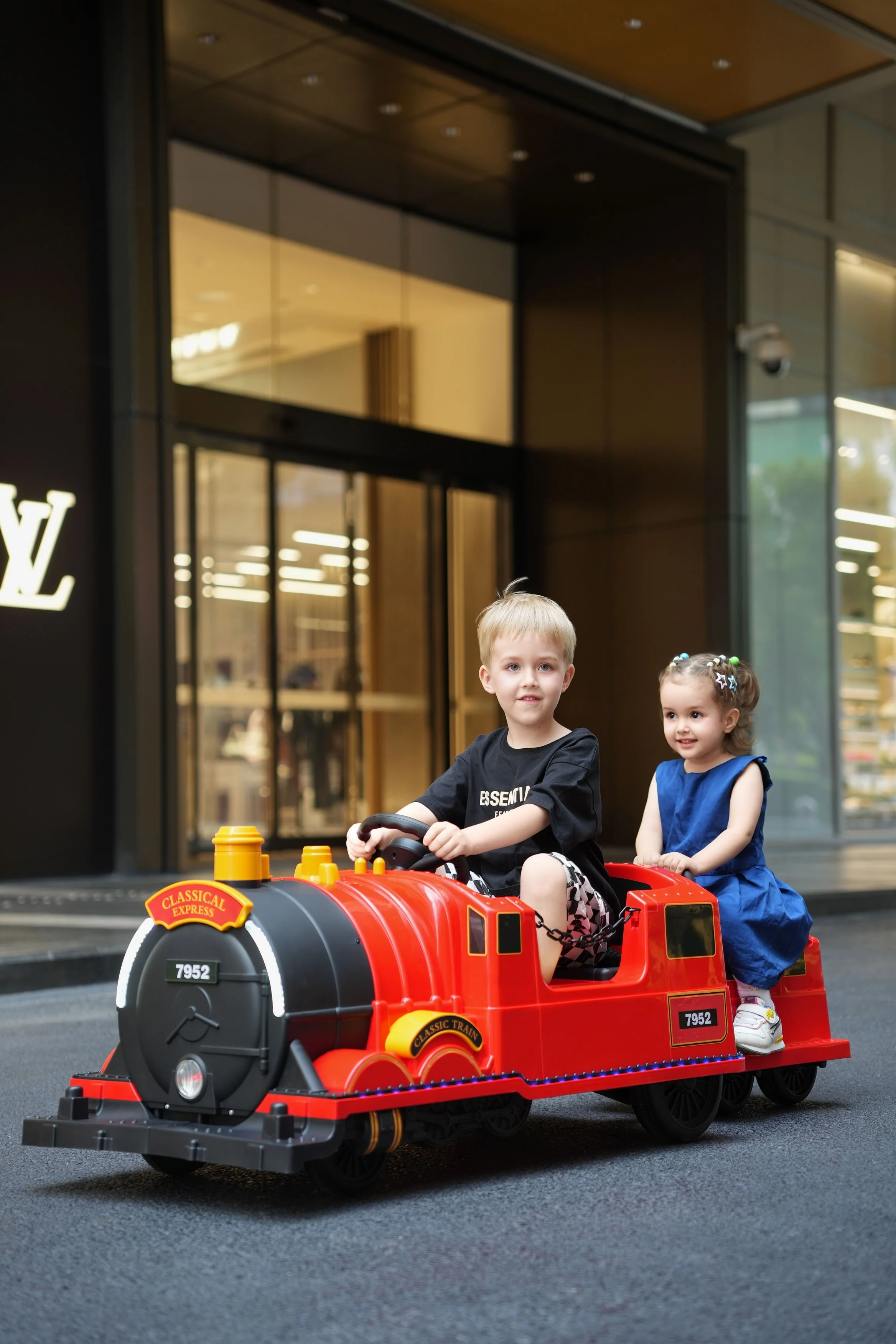 Kids Ride-On Train for Backyard Fun – Battery Powered w/Magic Cars® Remote Control, Real Steam Stack, MP3 & Working Caboose (Ages 1–10) - Image 6