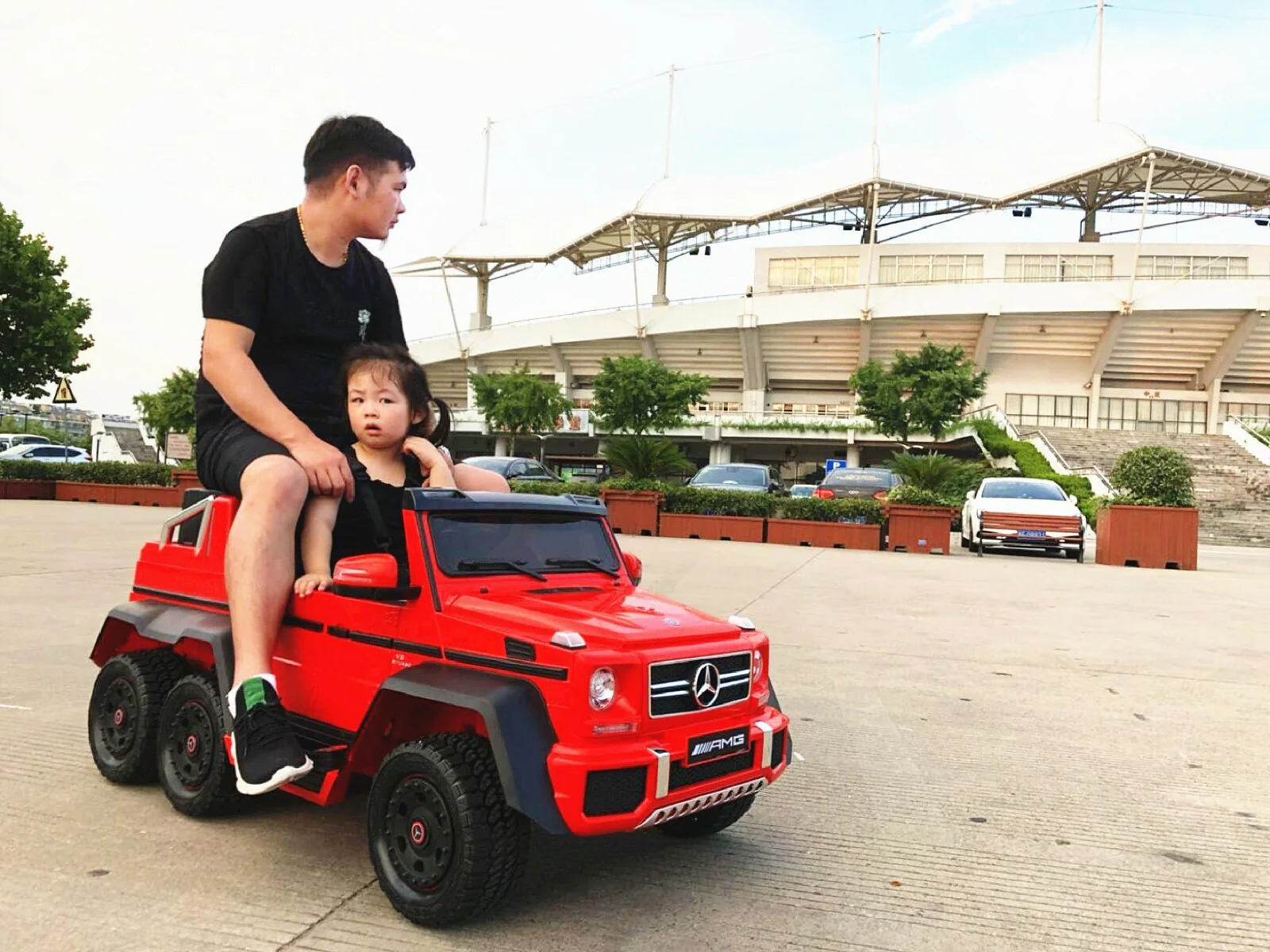 12V Kids 6x6 Ride-On SUV with Parent Remote Control and AMG Styling - Image 6