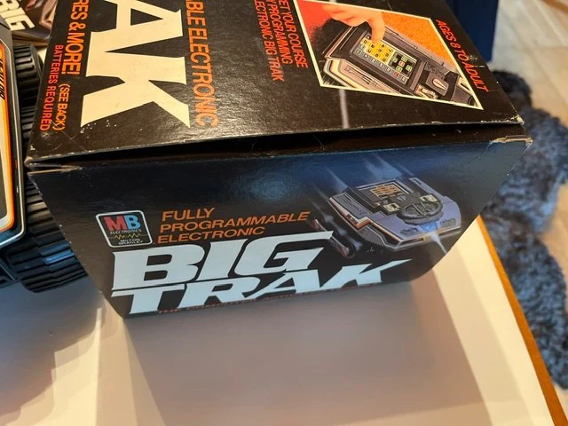 Milton Bradley Big Trak Interactive Programmable Tracked Vehicle Toy from 1979 - Image 6