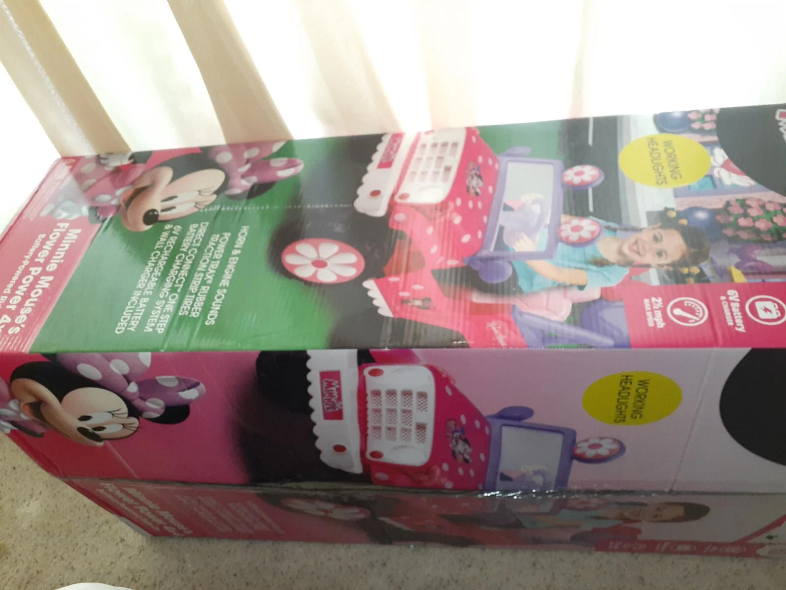 Pink 6V 4x4 Powered Ride-On Toy with Flower Design - Image 4