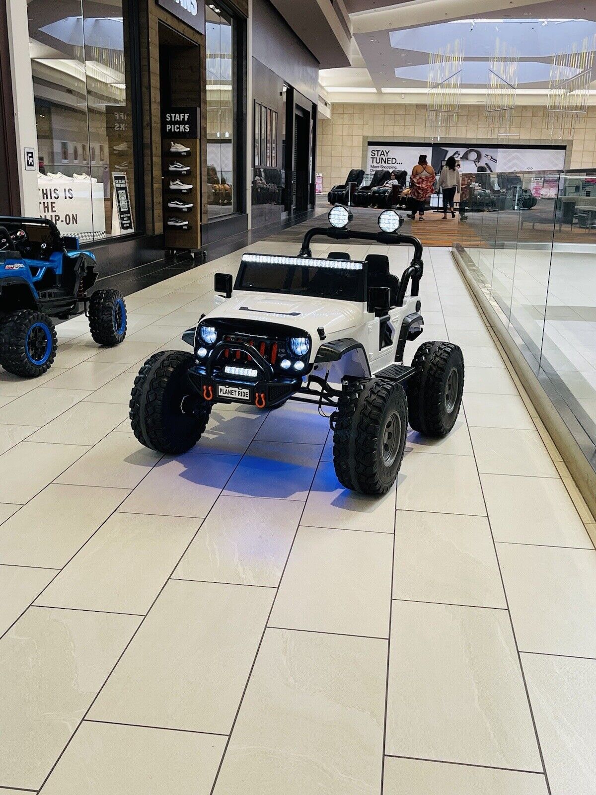 Monster jeep sx1719 with parent control 4x4 rubber tire - brand new model - Image 9