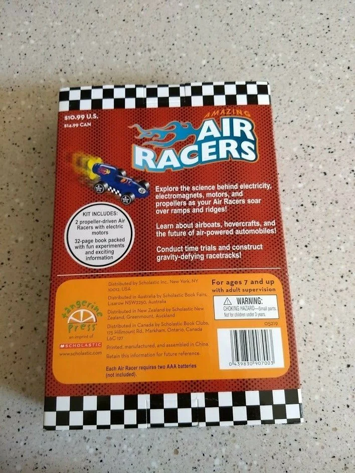 Scholastic Amazing Air Racers Duo with Accompanying Book - Image 3