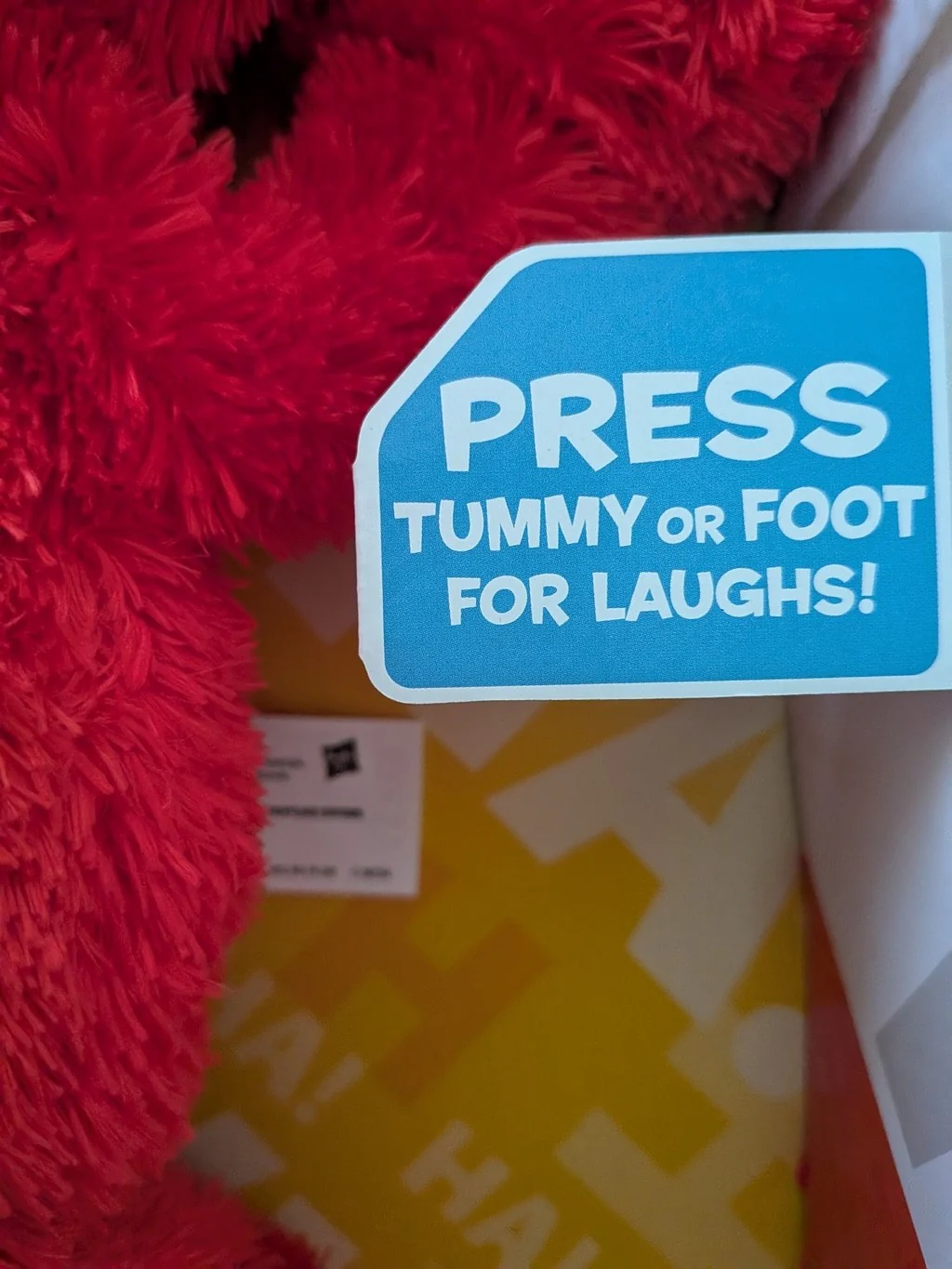 Tickle Me Elmo Plush Laughing Toy from Sesame Street by Playskool Friends - Image 6